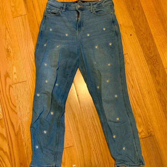 Mom Jean Hollister Daisy Pants 